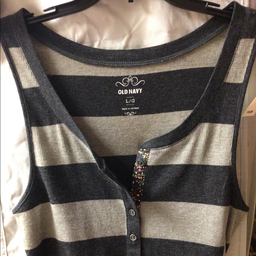 Old Navy Tank Top Black & Silver Stripped L/G-NWT